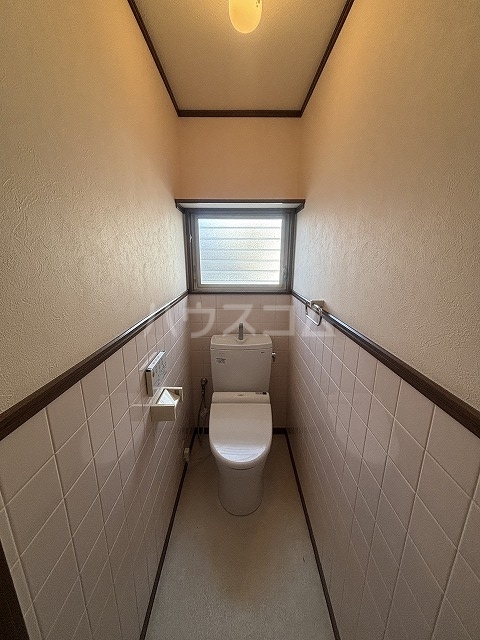 13/17 トイレ