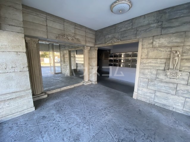 29/30 エントランス