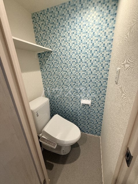 26/30 エントランス