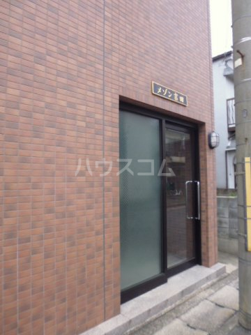 25/30 エントランス