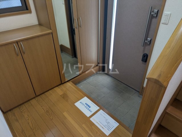 14/30 玄関