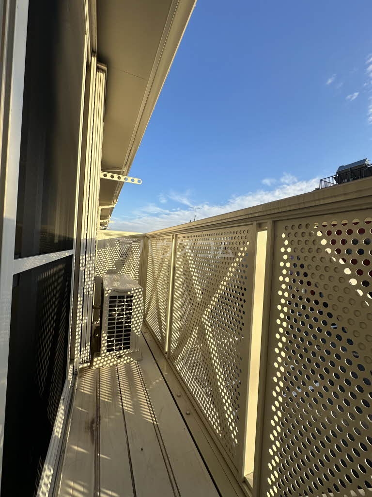 14/22 バルコニー