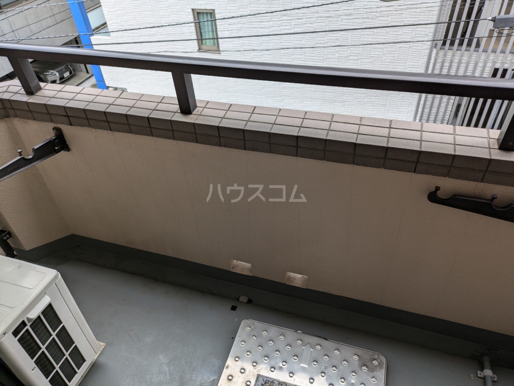 21/27 バルコニー