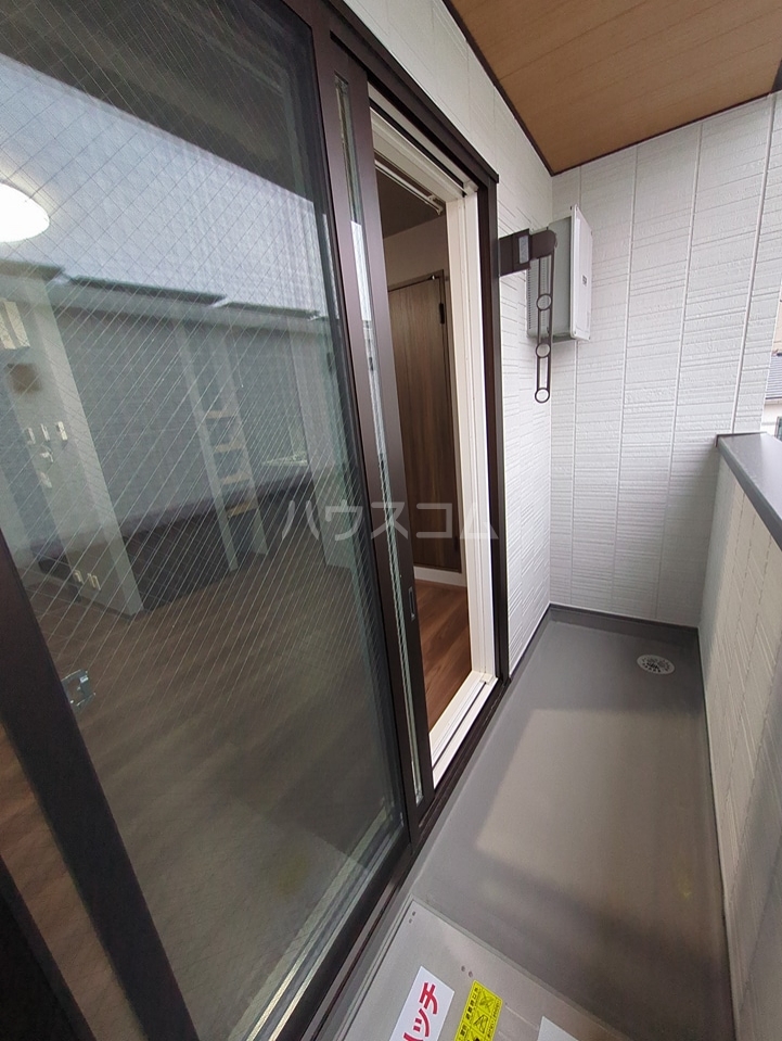 13/19 バルコニー