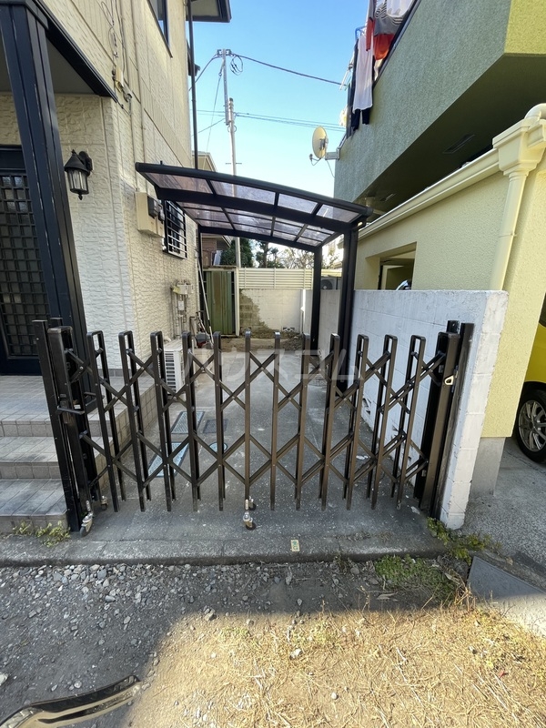 18/24 エントランス