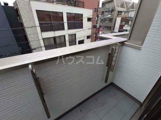 13/17 バルコニー