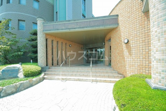 2/5 エントランス