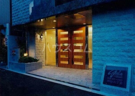 20/20 エントランス