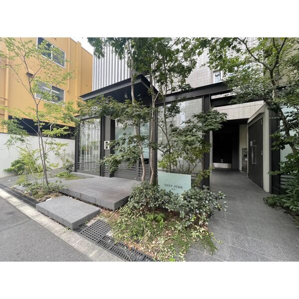 16/26 エントランス