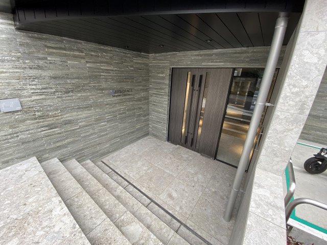 2/8 エントランス