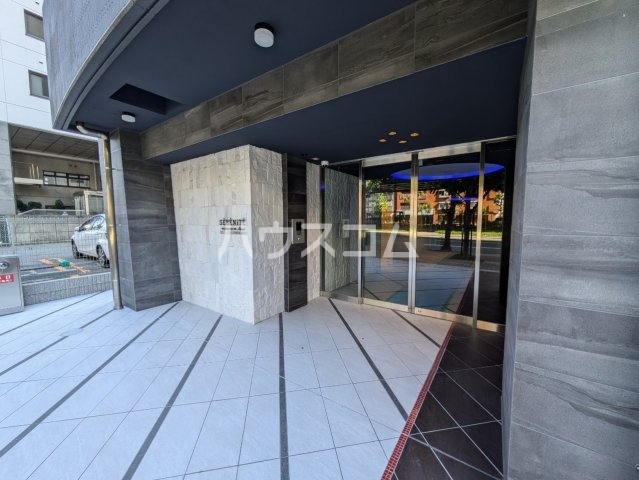 19/29 エントランス