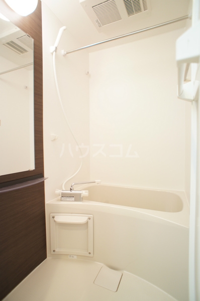 14/30 浴室