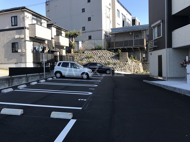 22/25 駐車場