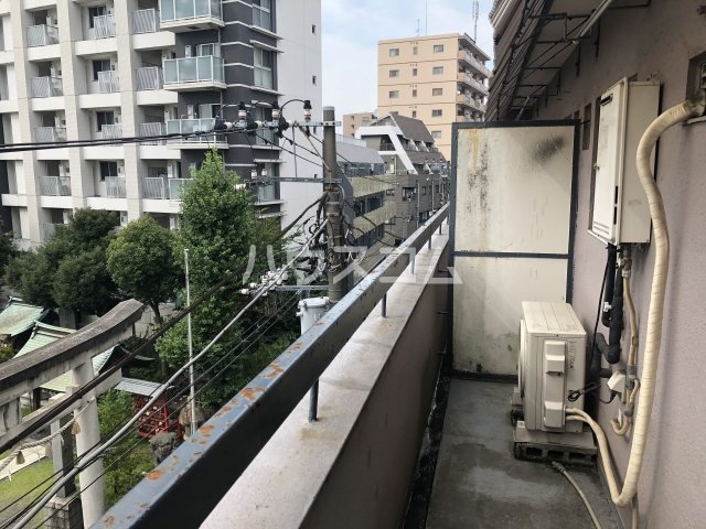 21/30 バルコニー