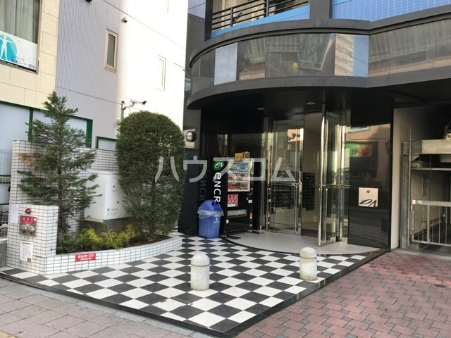 13/21 エントランス