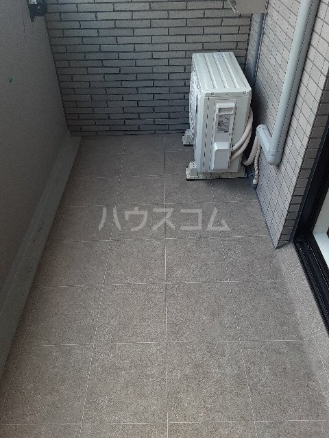 18/25 バルコニー