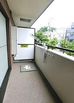 21/30 バルコニー