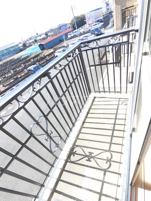 13/18 バルコニー