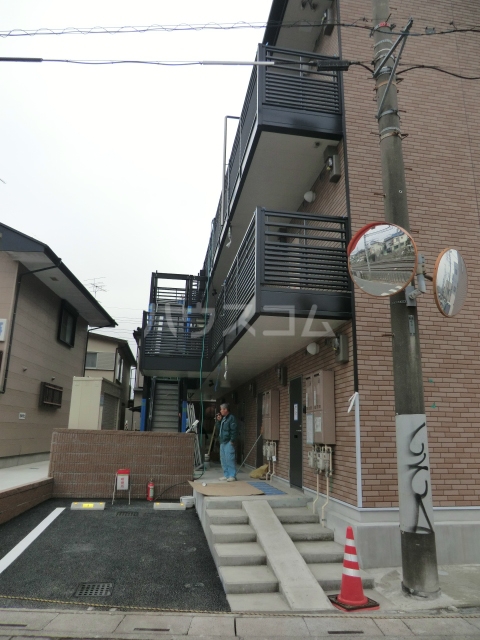 22/29 エントランス