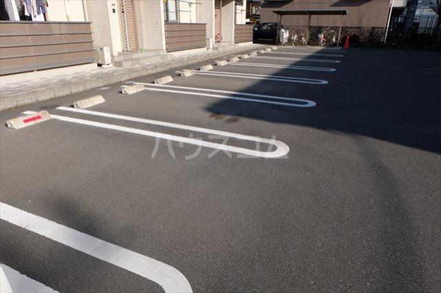 2/6 駐車場