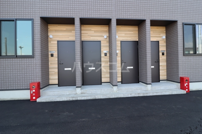 14/15 エントランス