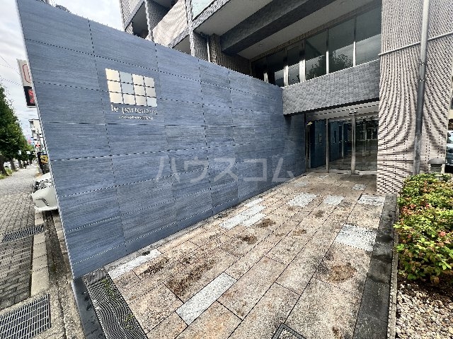 29/30 エントランス