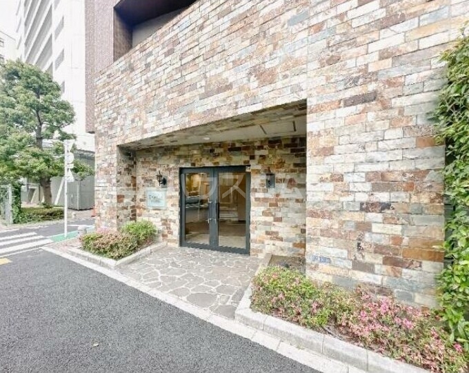 19/22 エントランス