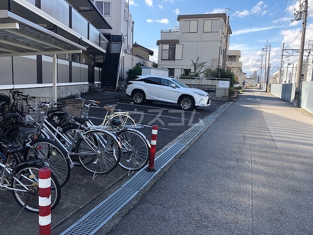 17/27 駐車場