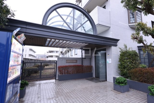 14/21 エントランス