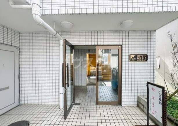 14/22 エントランス