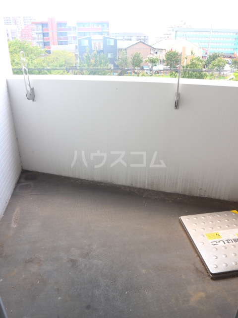 23/30 バルコニー