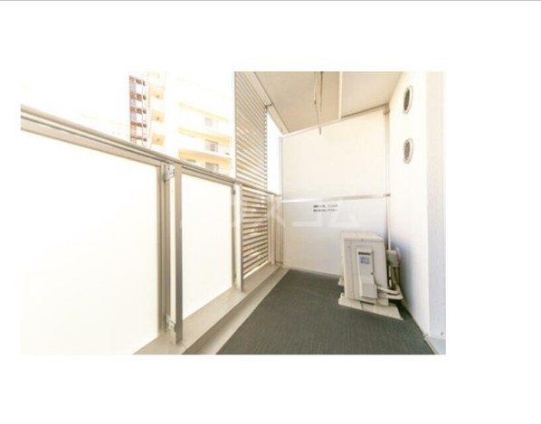 13/27 バルコニー