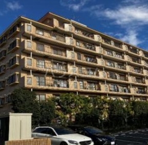 13/16 エントランス