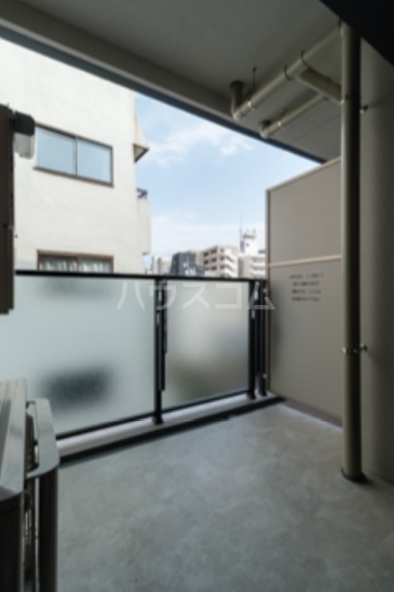 15/26 バルコニー