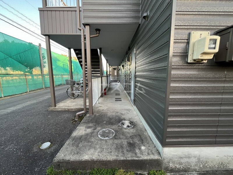 16/25 エントランス