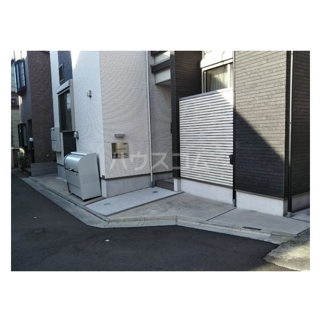 2/8 エントランス