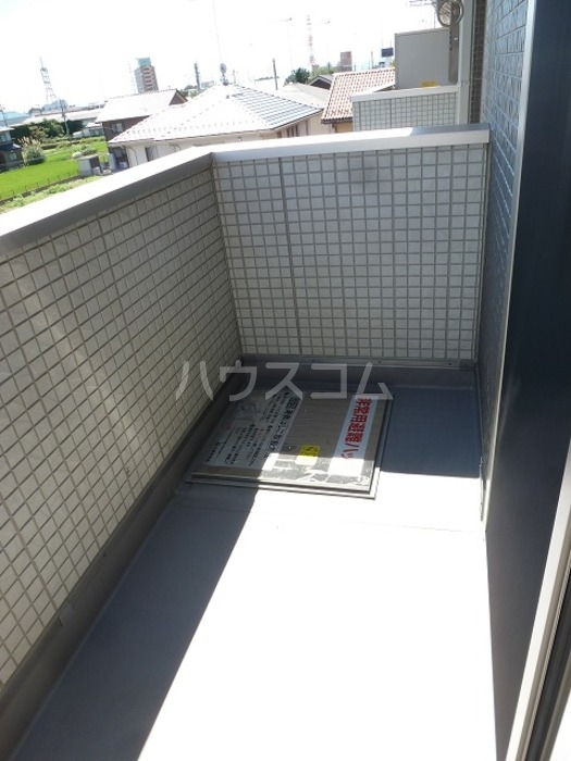 13/21 バルコニー