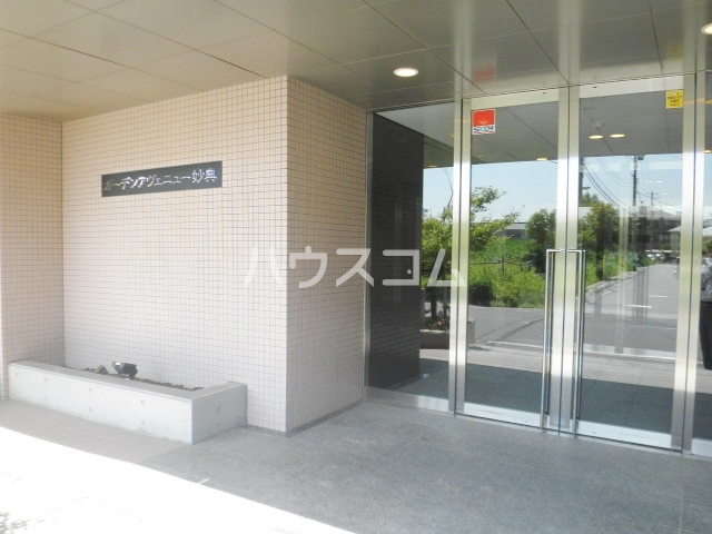 17/27 エントランス