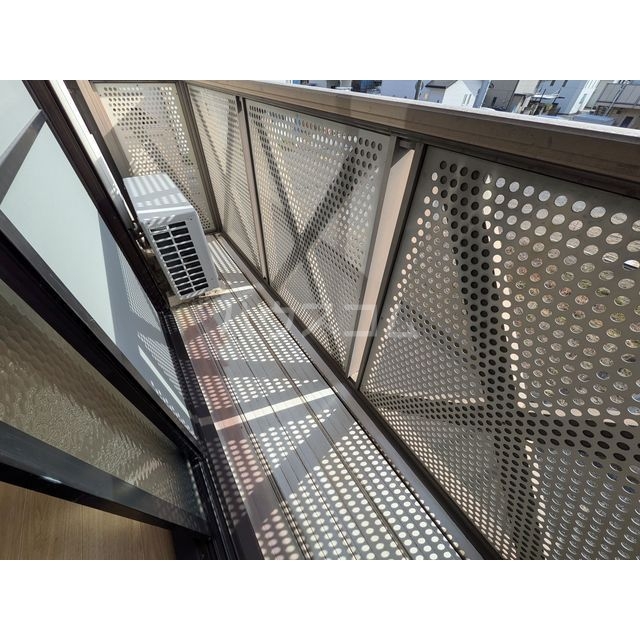 18/24 バルコニー