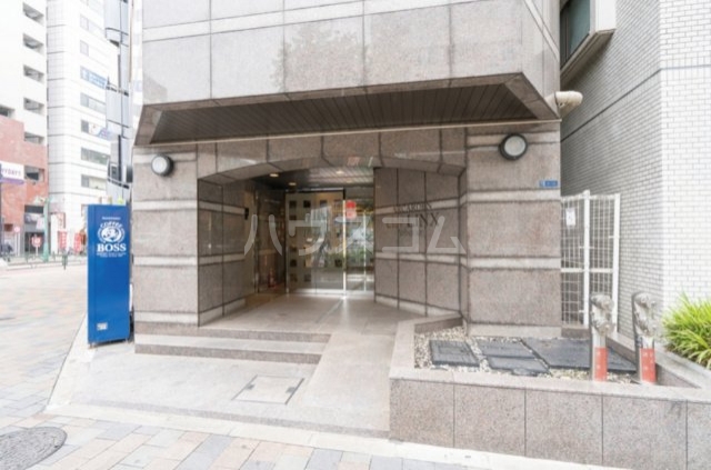 13/13 エントランス