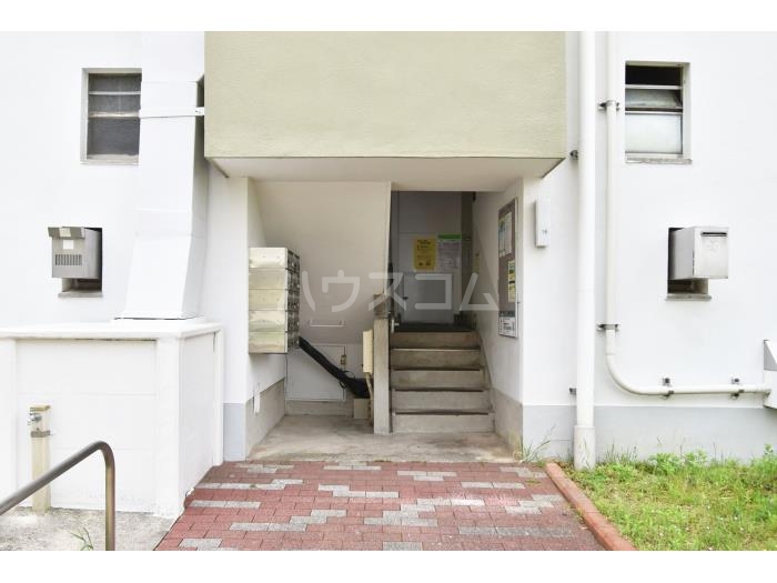 14/23 エントランス