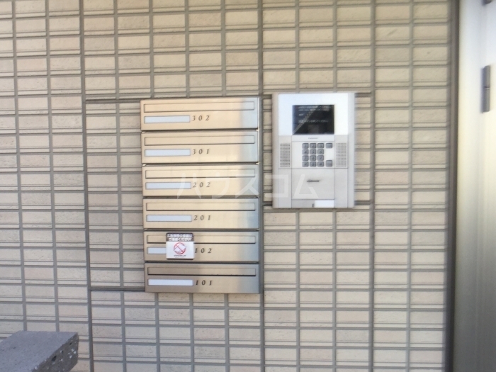 17/22 エントランス