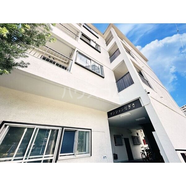 14/22 エントランス