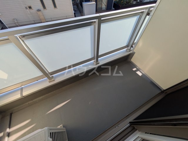 20/30 バルコニー