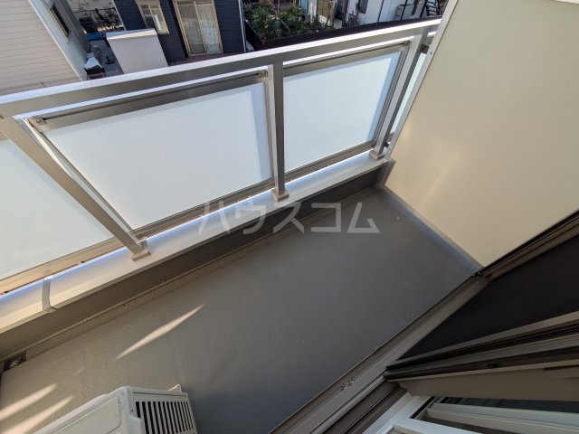 20/30 バルコニー