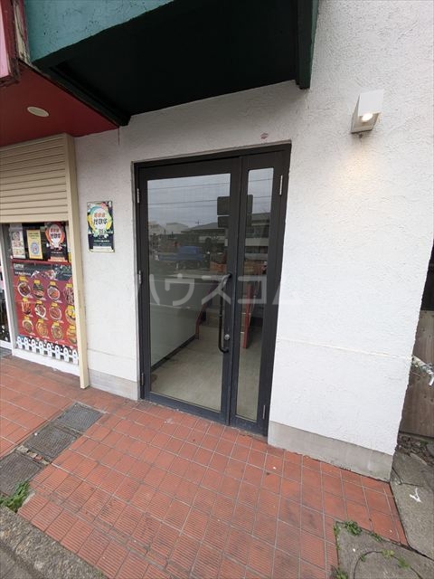 23/29 エントランス