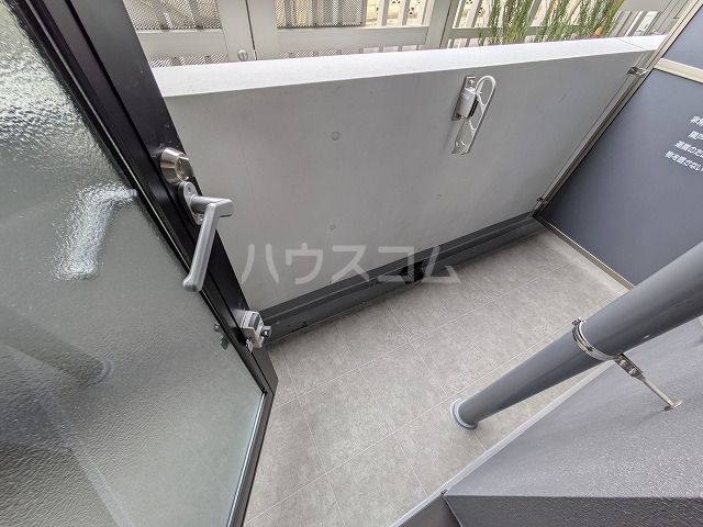 15/23 バルコニー