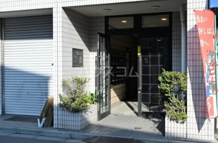 4/4 エントランス