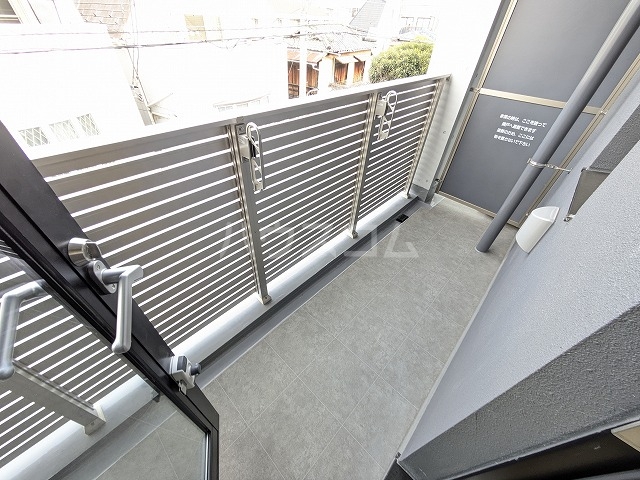 15/23 バルコニー