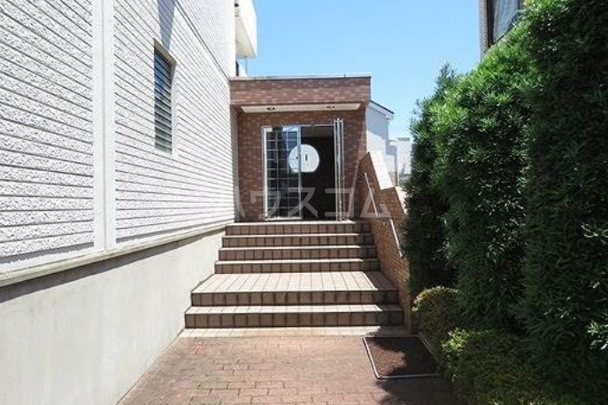 2/8 エントランス